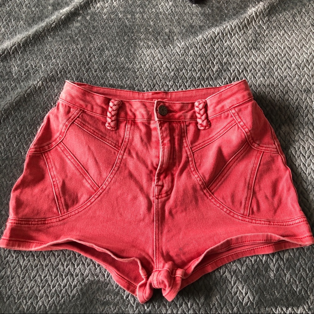HIGH WAISTED RED BDG SHORTS